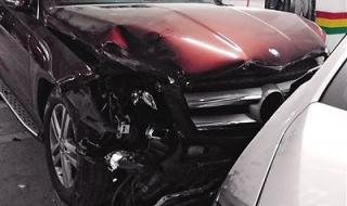 郑州奔驰堵车库后续 郑州奔驰堵车库后续