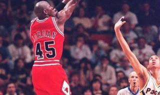 乔丹退役是哪一年 乔丹退役是哪一年